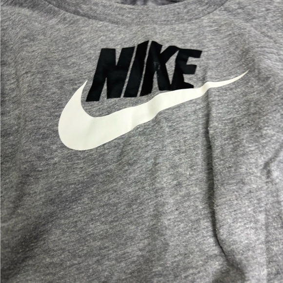 Baby Boy 2 Piece Set Size 12M (Two 2 Piece Sets) - Picture 3 of 7